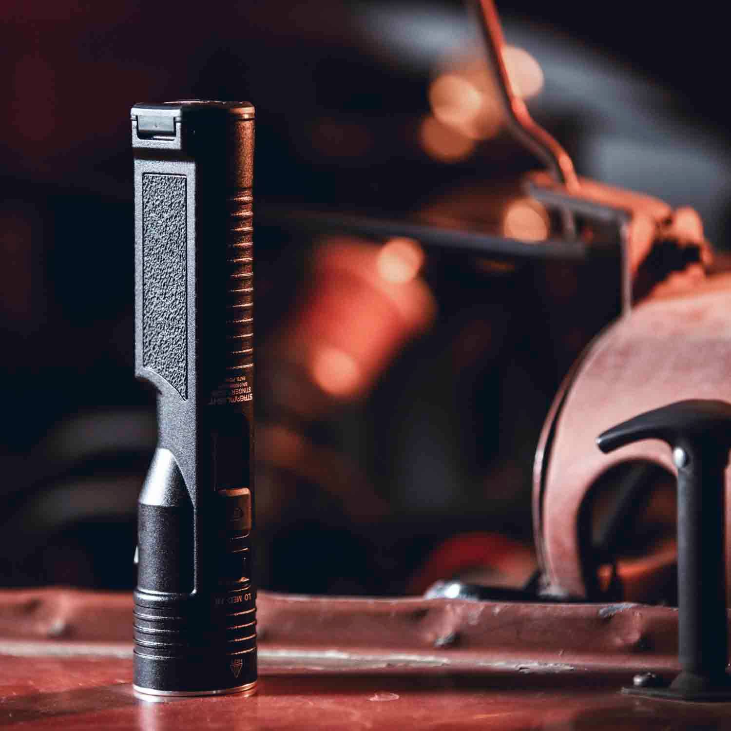 Streamlight Stinger 2020 LED Flashlight- Light Only