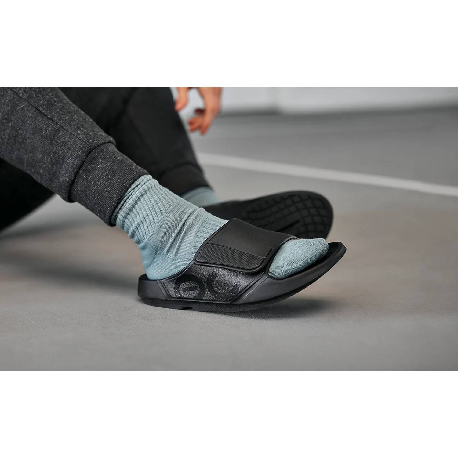 Oofos OOahh Sport Flex Recovery Slides | US Patriot